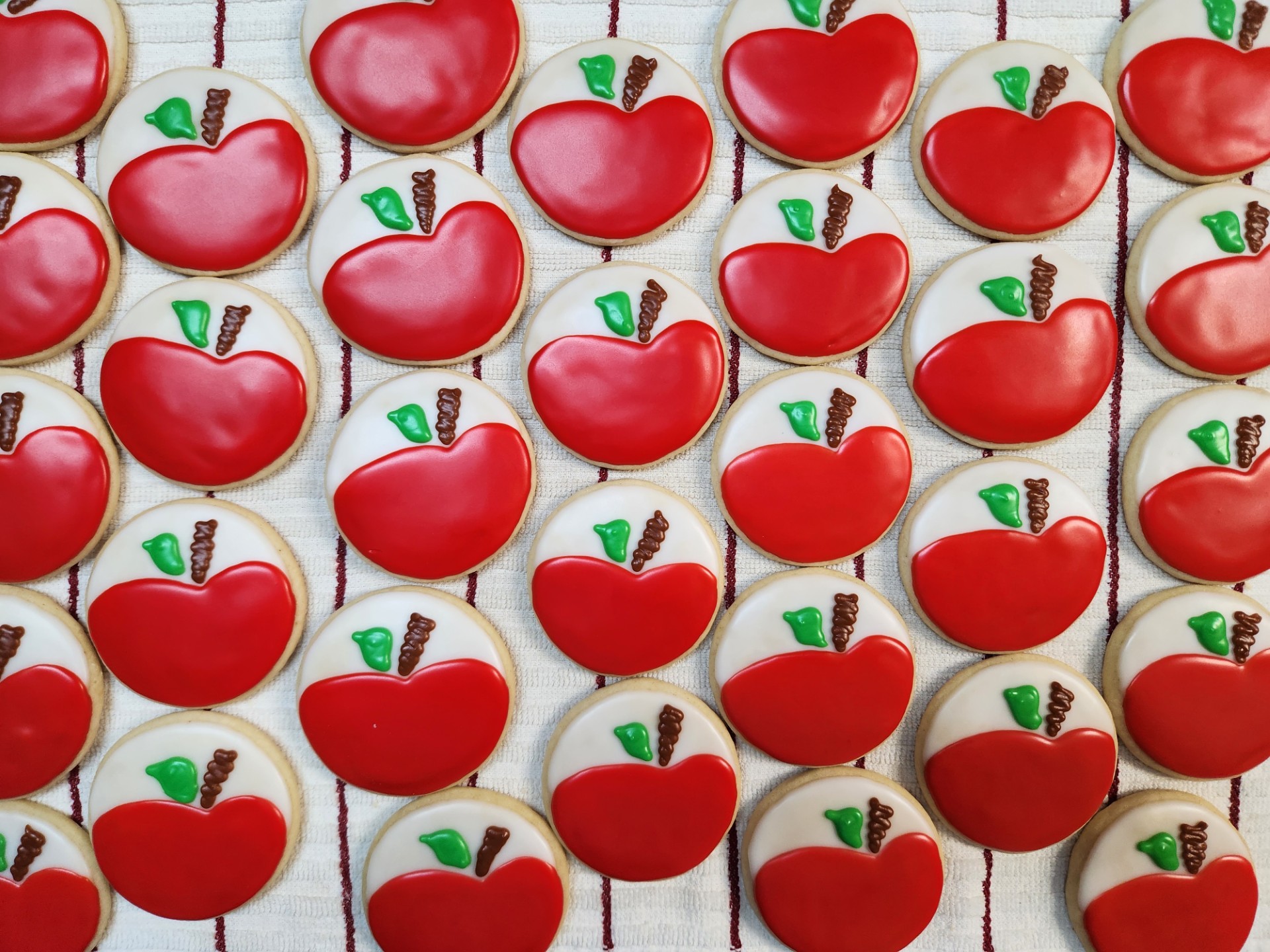 Apple decorated cookies