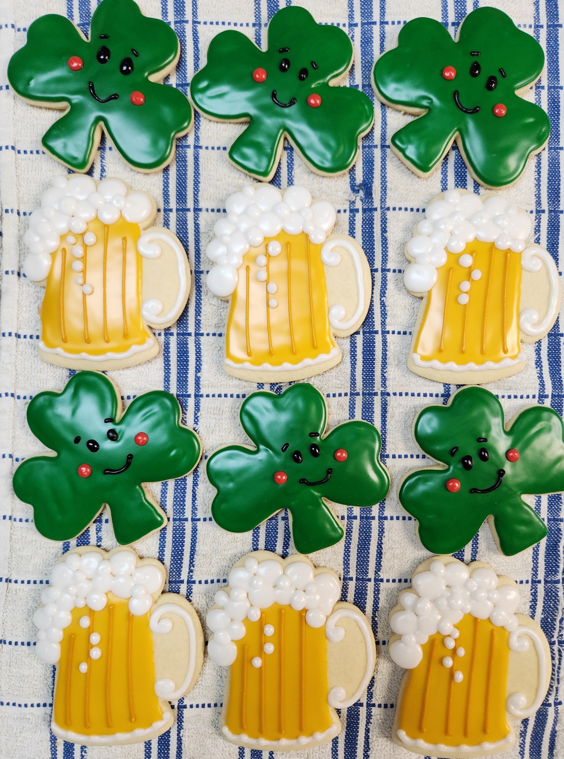 St Patrick's Day shamrock and beer cookies